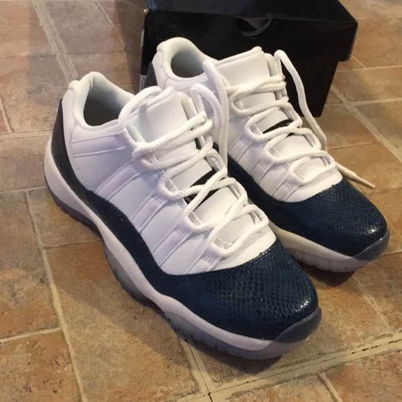 jordan 11 youth size 7